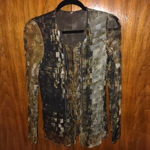 Gorgeous Eli Tahari snap front silk blouse size S